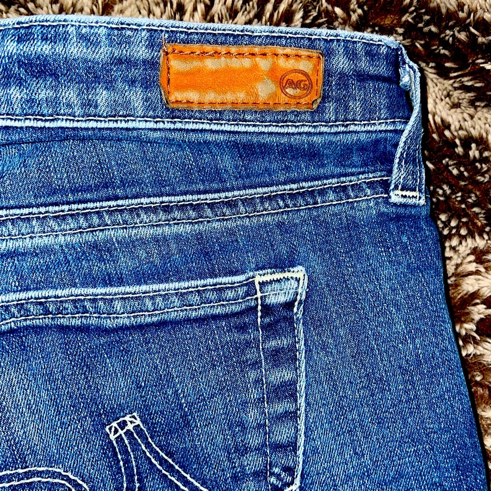 THE super skinny, ag jeans for women!! NWOT
